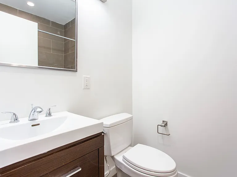 1519 Ogden St #1 — Photo 17
