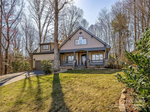 8 Grey Goose Ct, Biltmore Lake, NC 28715