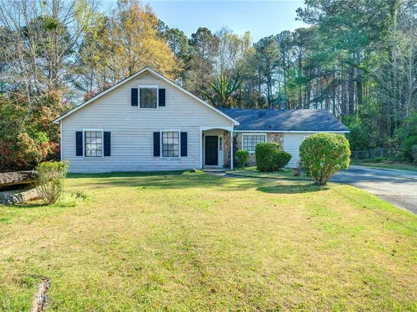 7458 Penland Dr, Riverdale, GA 30296