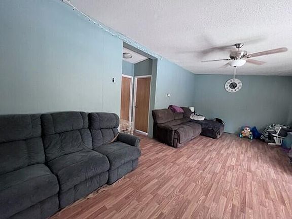 4th image of 6 Karen Drive