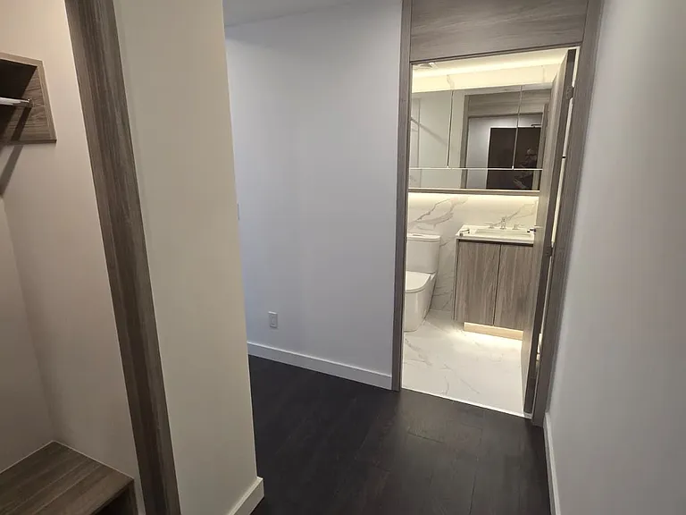 18 Esther Shiner Blvd #2011 — Photo 25