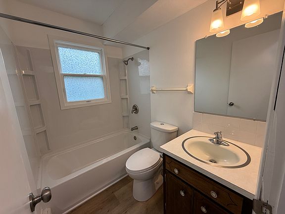 2nd image of 704 E 14th St #4