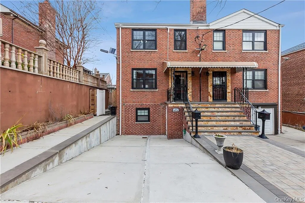 Mickle Ave, Bronx — Photo 1
