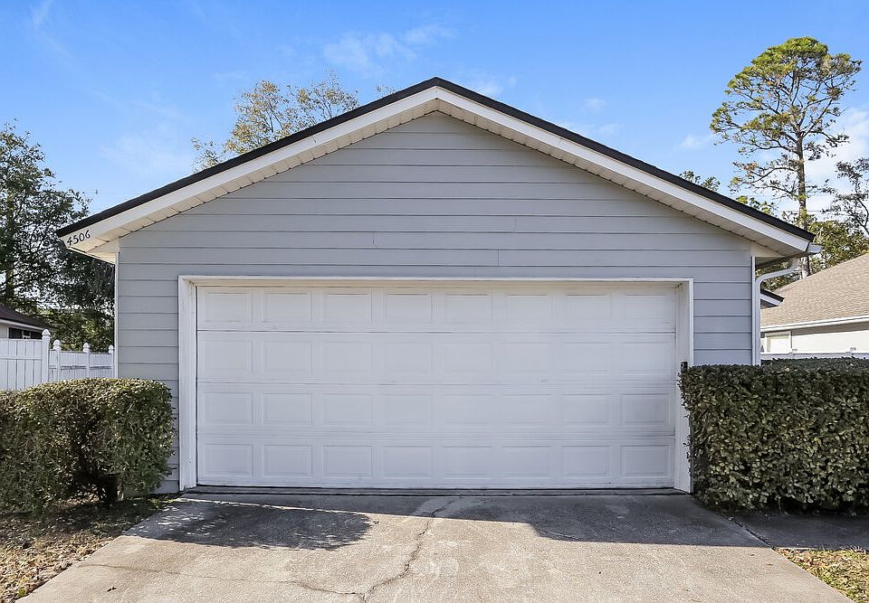 1st image of 4506 Deer Valley Dr