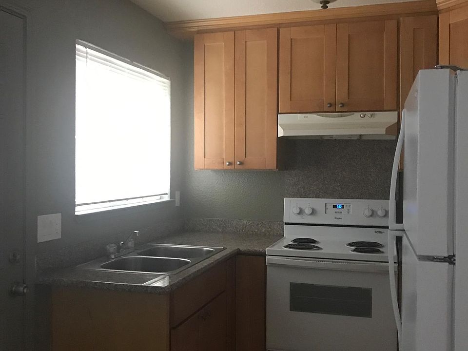 1st image of 601 E 7th St APT B104
