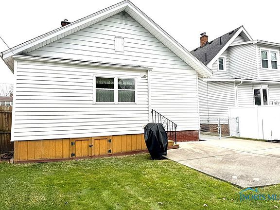 4th image of 4107 Belmar Ave