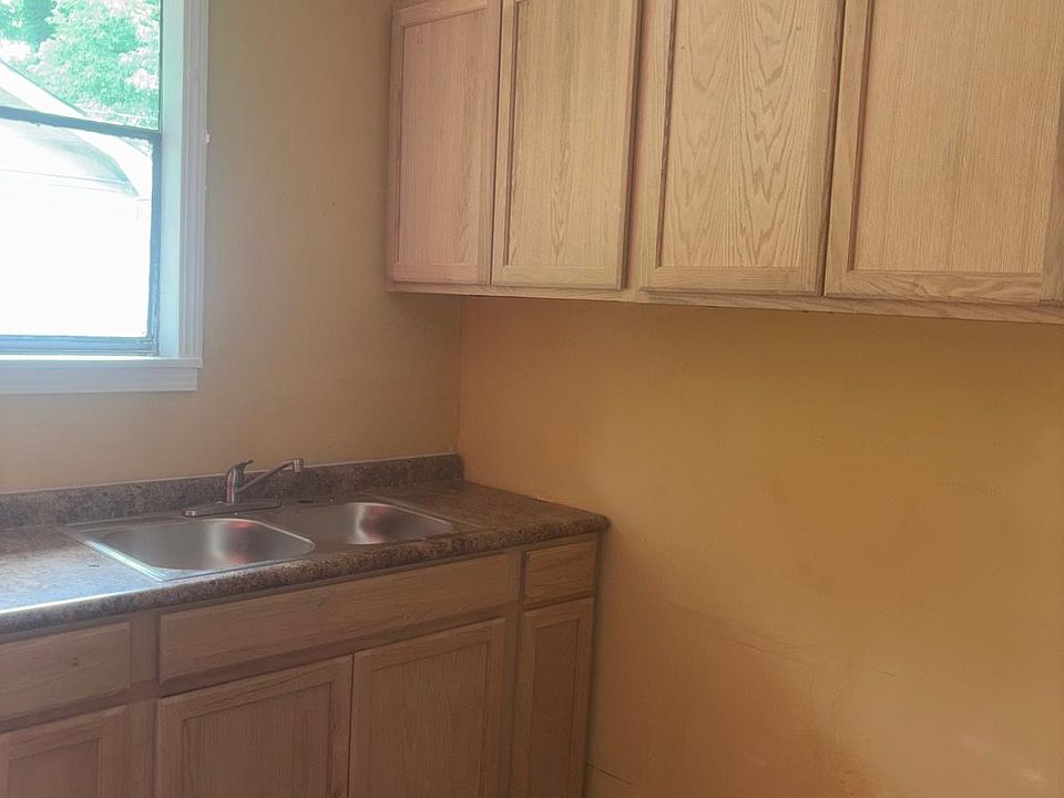 1st image of 4310 Capitol Ave