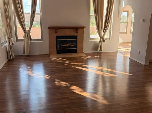 2982 Viaje Pavo Real, Santa Fe, NM 87505