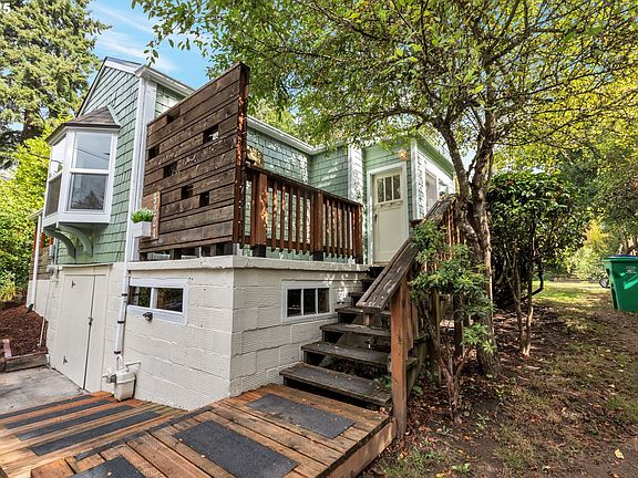 4th image of 9224 SW 26th Ave