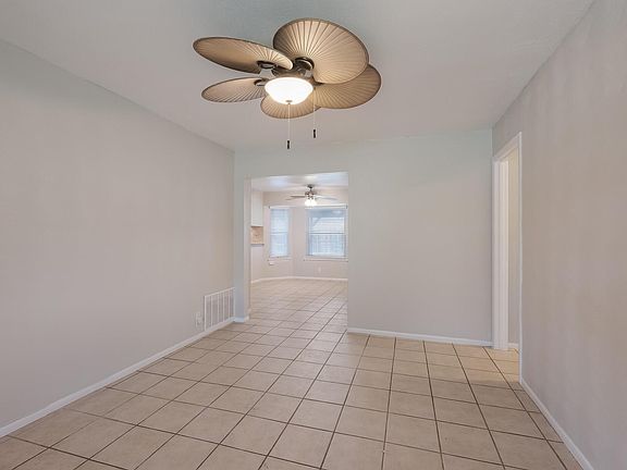 5th image of 1412 Chestnut Dr