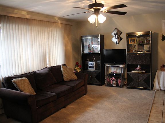 4th image of 286 Stafford Ave