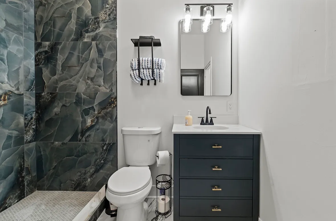 1 bed, 867 sqft, $1,600 — Photo 4