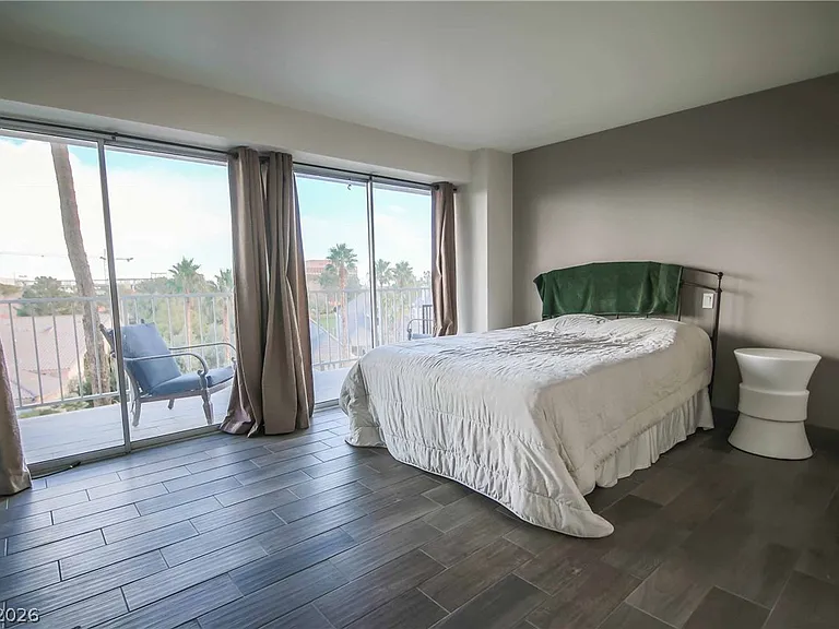 3111 Bel Air Dr #4B — Photo 14