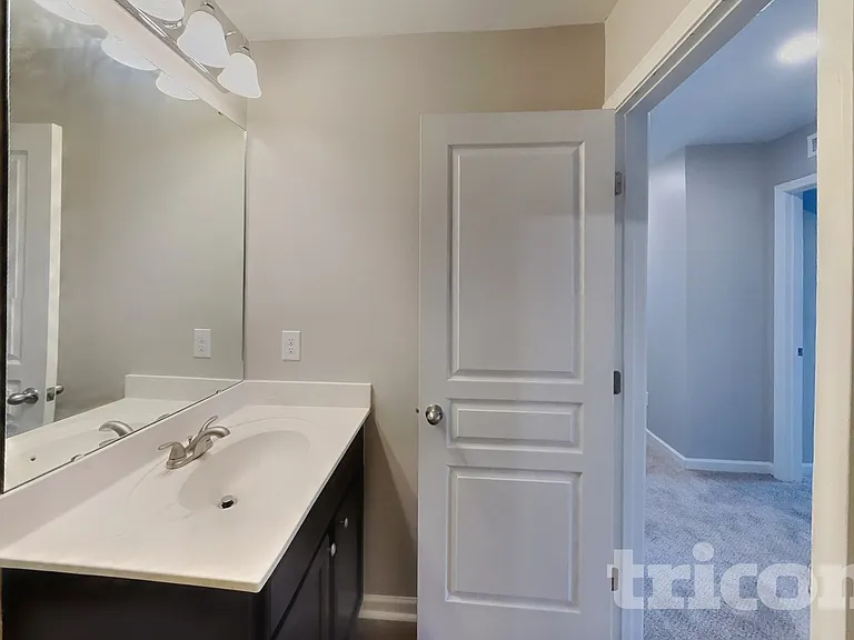 923 Avondale Dr — Photo 13
