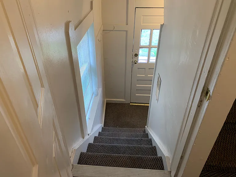 Entryway stairs