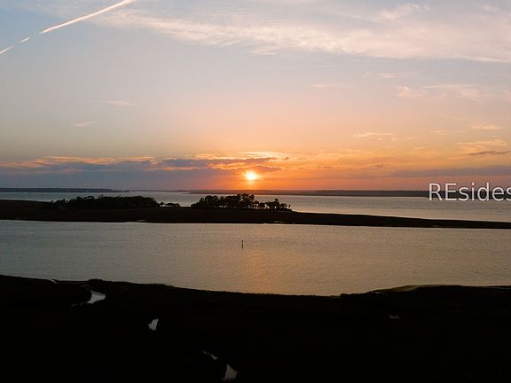 2nd image of 18 Nautilas Rd