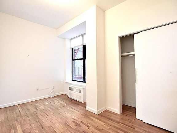 5th image of 241 W 113th St #2A
