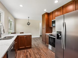 902 E 14th St S, Newton, IA 50208