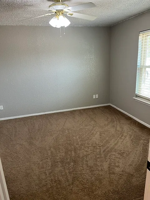 3 bed, 1153 sqft, $1,450 — Photo 2
