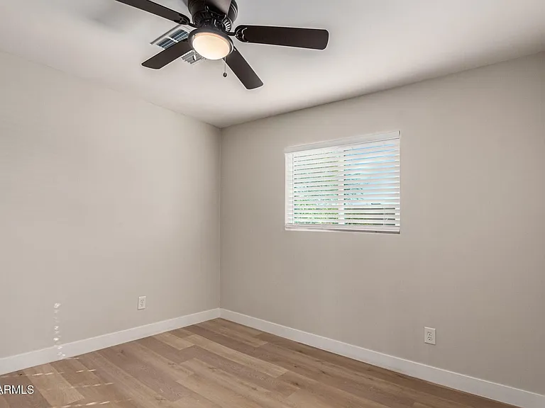 818 W Elna Rae St — Photo 16
