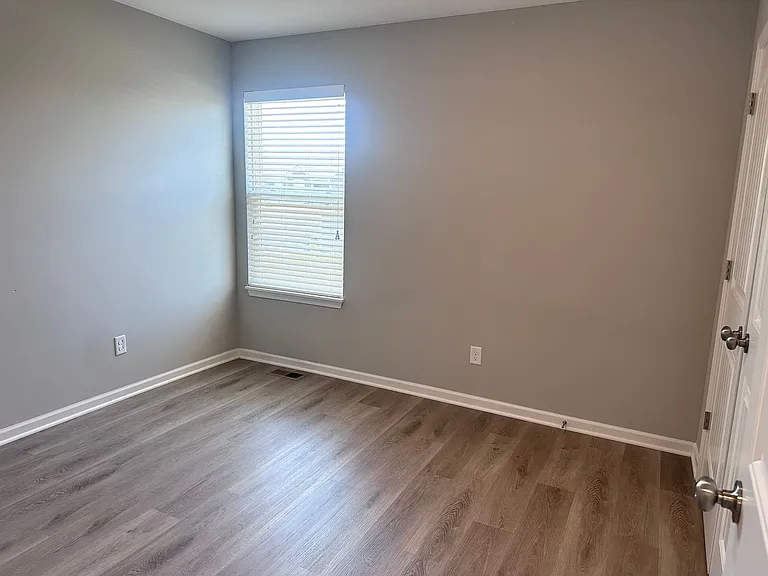 603 Pampas St — Photo 11