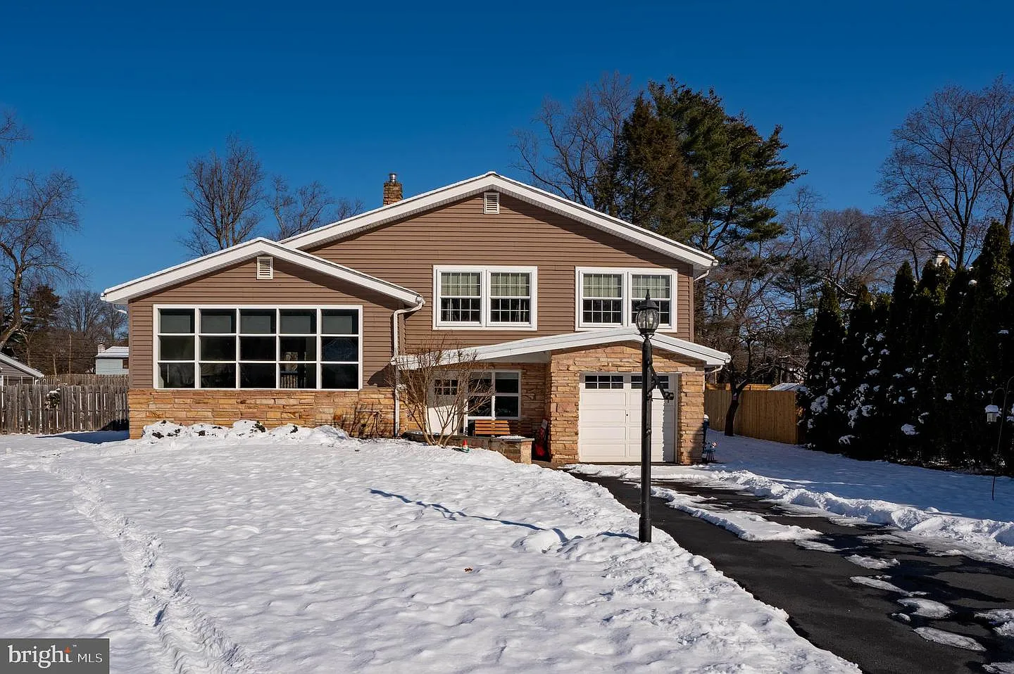 4 Ivy Ln photo 1