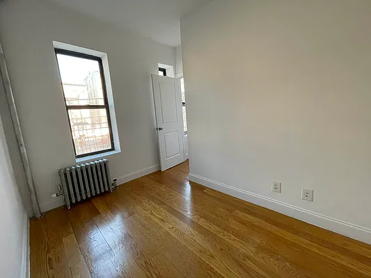 Rented by REAL New York | media 10