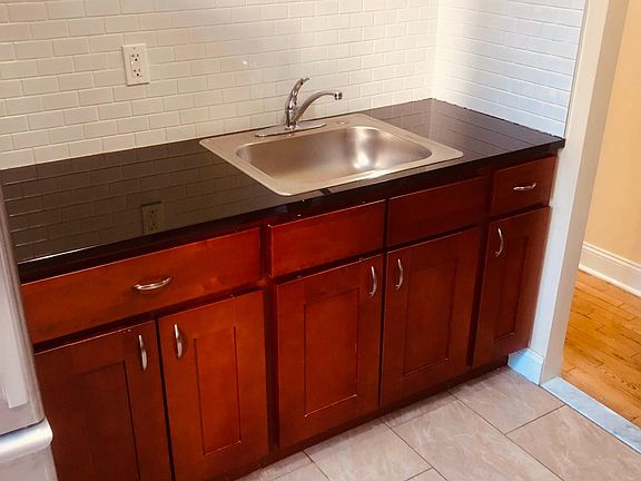 5th image of 1002 E 225th St #1