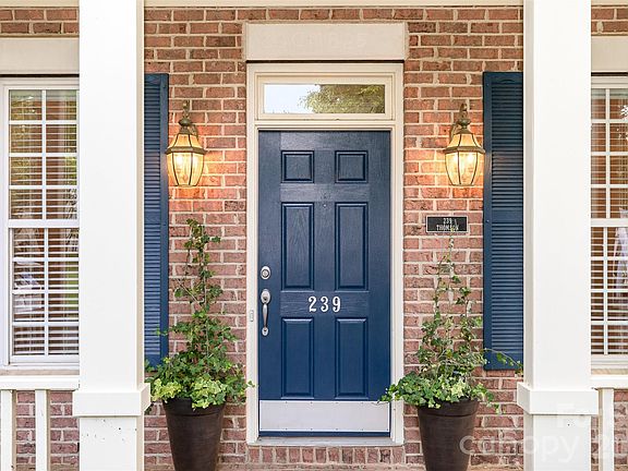 3rd image of 239 N Faulkner Way