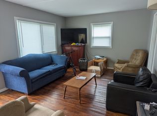 905 W Columbia Ave, Champaign, IL 61821