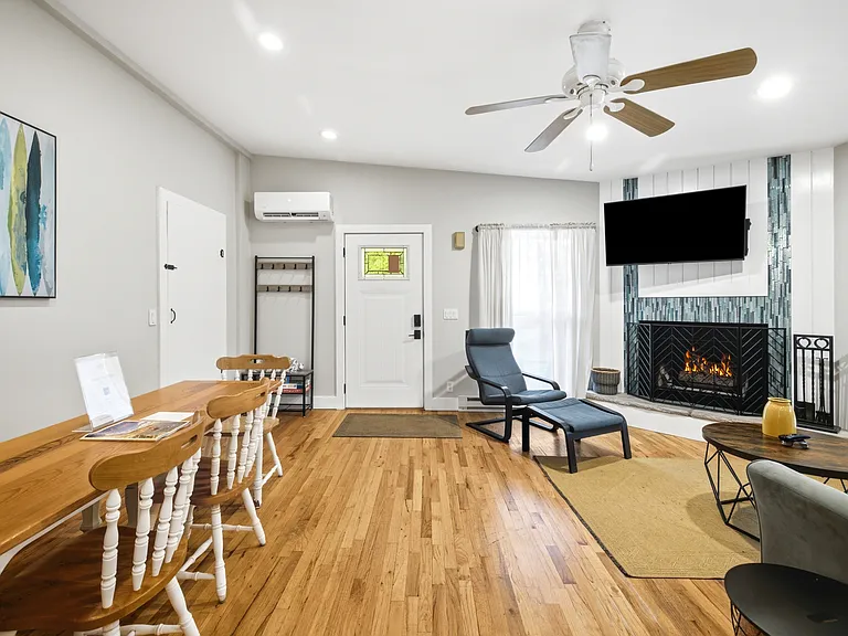 15775 Lakeshore Rd #3 — Photo 6