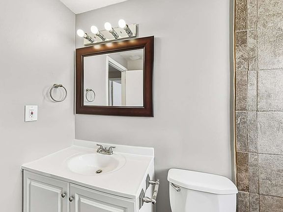 4th image of 6675 S Somerset Dr