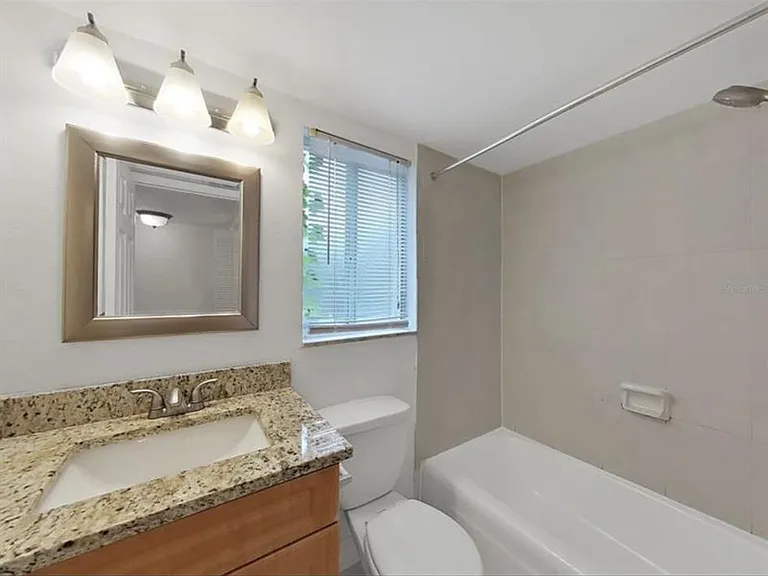 3206 W Azeele St #223 — Photo 8
