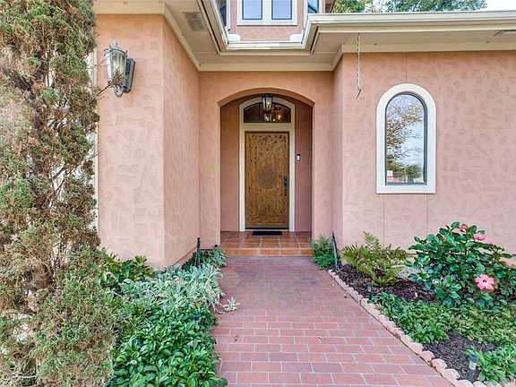 4th image of 6518 Sunshine Valley Dr