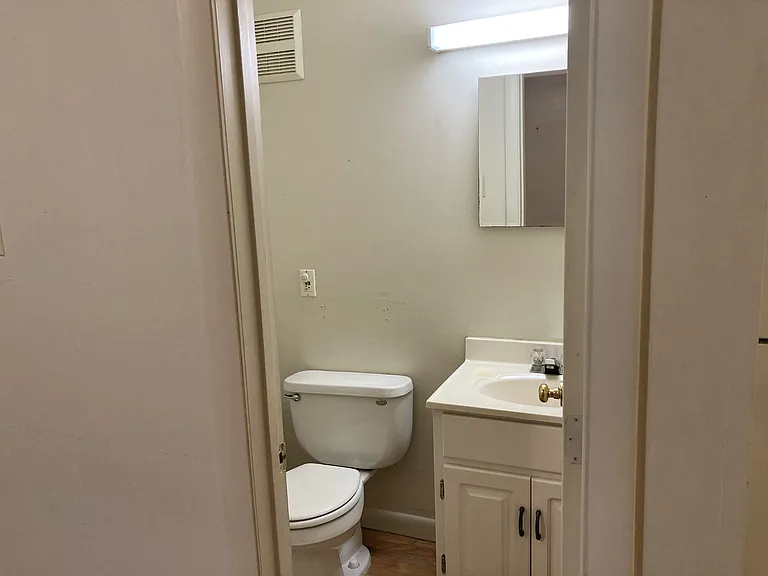 97 Cedar Hill Ln #7 — Photo 5