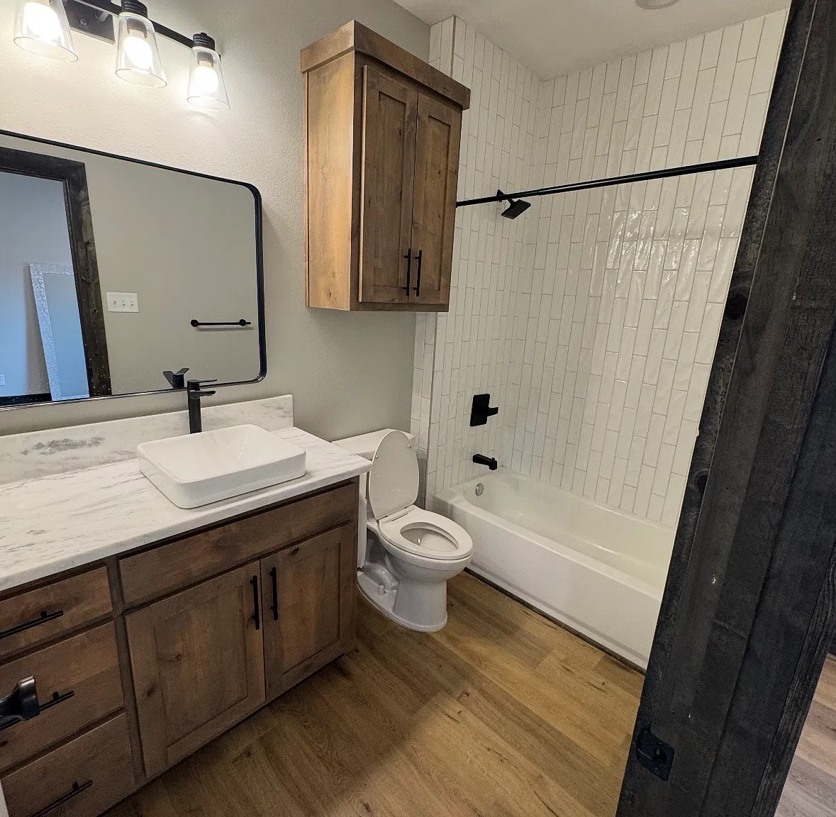 2 bed, 2.5 bath, 1223 sqft, $2,100 — Photo 4