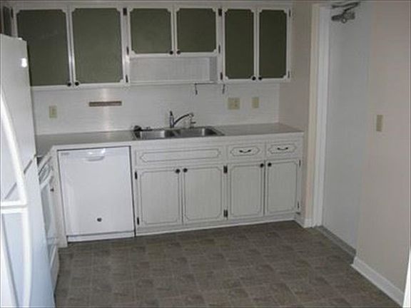 4th image of 5108 Brittany Dr S APT 503