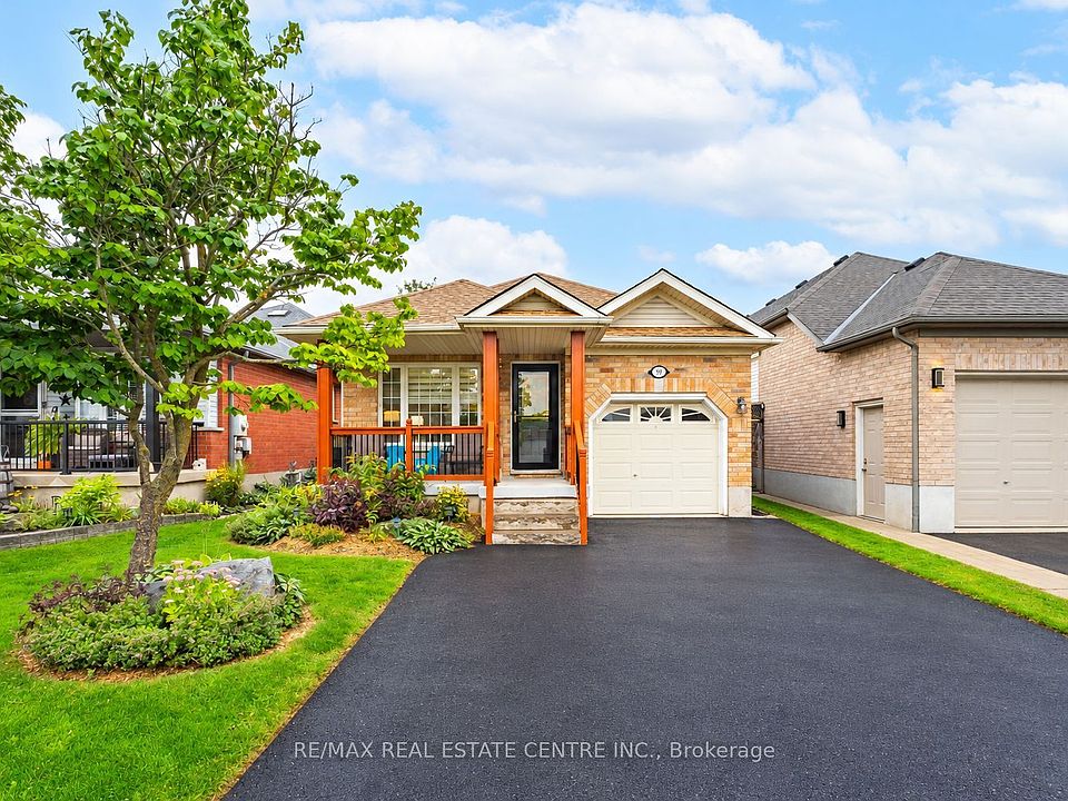 1st image of 99 Glengarry Rd