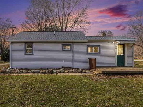 17852 23 Mile Rd, Marshall, MI 49068