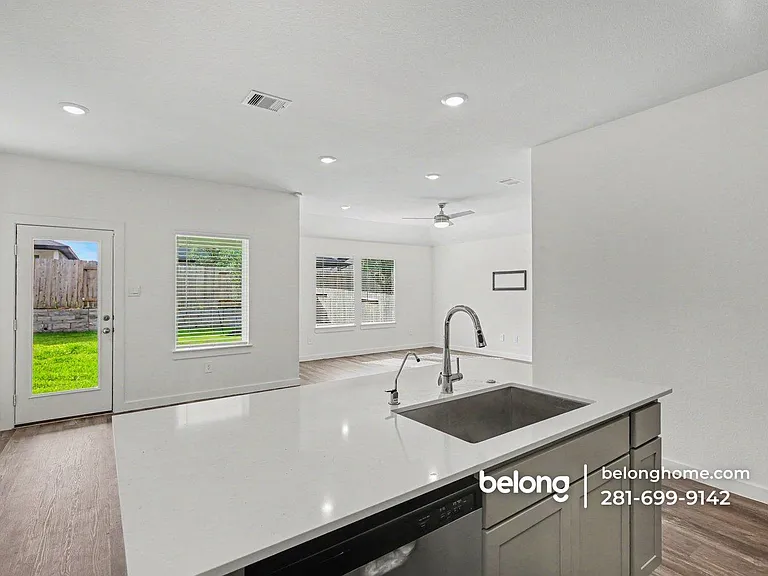 4222 Multnomah Falls Dr — Photo 6