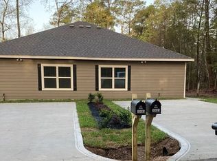 15695 Pecan Dr, Montgomery, TX 77356