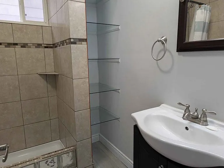 826 Ellrose Ave — Photo 6