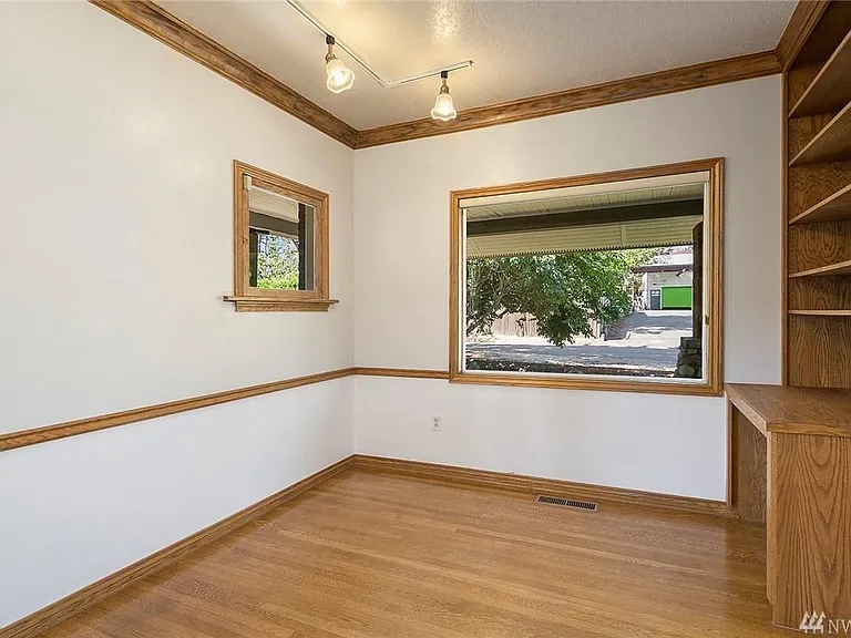 14712 35th Ave NE #1 — Photo 5