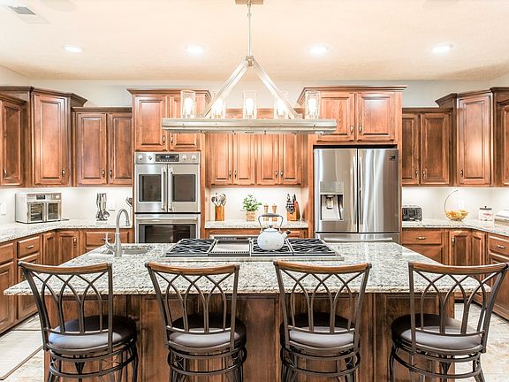 4th image of 800 Butler Rd