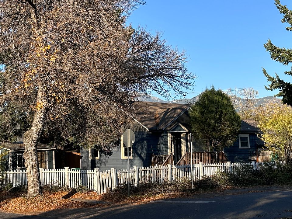 corner lot with nice southern exposure