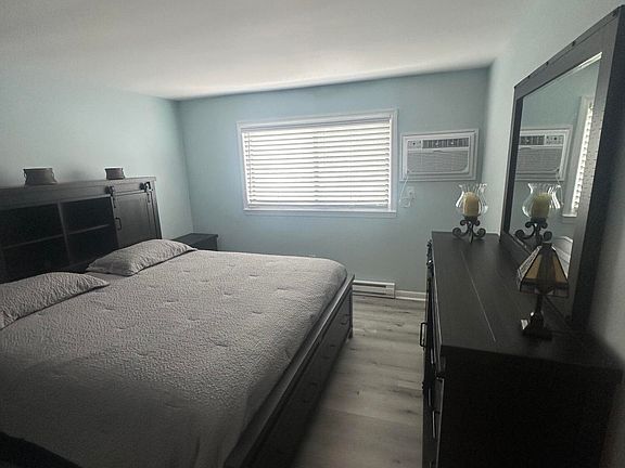 5th image of 1382 Ocean Ave Unit A7