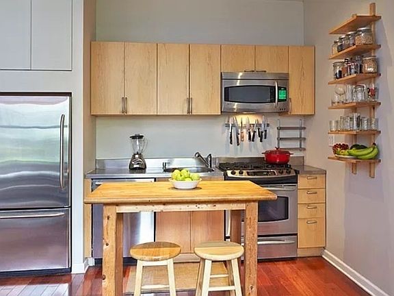 3rd image of 381 Douglass St APT 1C