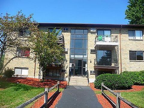 1st image of 9 Lancelot Ct APT 10