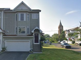 259 Castle Ave, Fairfield, CT 06825
