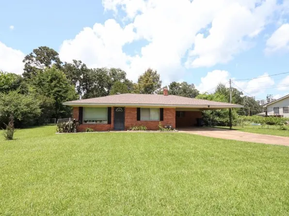 218 4th Ave, Houston, MS 38851